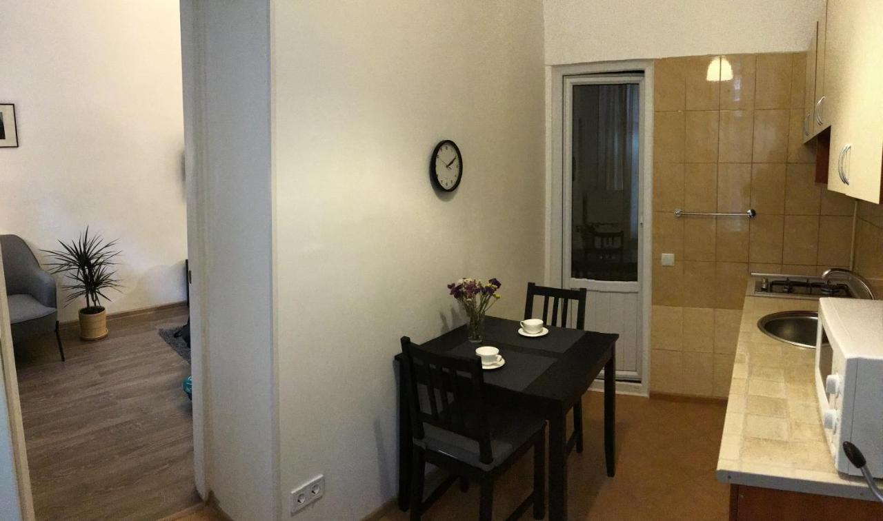 Charming Apartment Odessa Buitenkant foto
